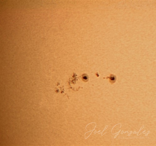 Sunspot 960 taken on 06/04/2007. Very active sunspot which produced a number of M-Class flares. Registax4 was used to align, stack, adjust wavelets, and do histogram stretching. Telescope: - Meade DS-2114ATS-TC on Orion EQ1 motorized mount. Camera: Logitech QC Pro 3000 at prime focus. Filtration used: Baader UV/IR Cut filter, and AstroZap Solar filter (Baader AstroSolar Material). Sun_200-images_Prime04_060407.jpg