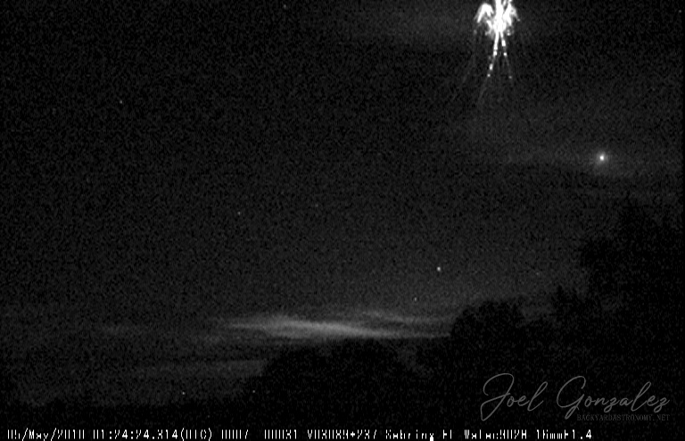 Close sprite captured on May 5, 2010. This one was about 150 miles away. Good detail of the tendrils within the sprite can be seen on this one. Telescope: - Camera: Watec 902H with 16mm 1:1.4 lens. Filtration used: None M20100505_012424_Sebring_FL.jpg